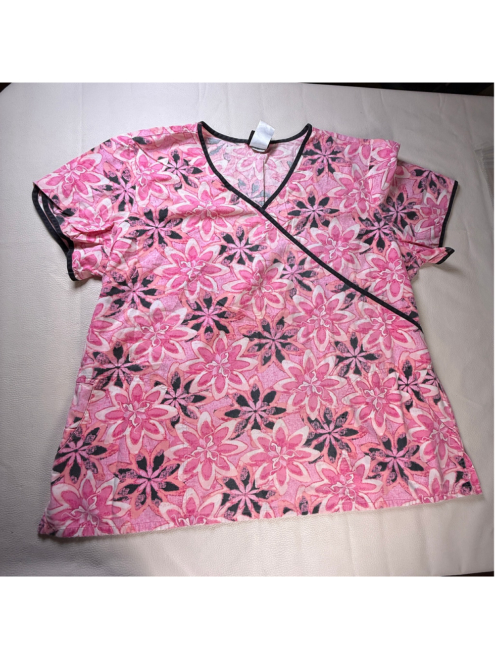 Vintage Y2K Baby Phat Scrub Top Womens 2X Pink Floral Wrap Tie Back Nurse
